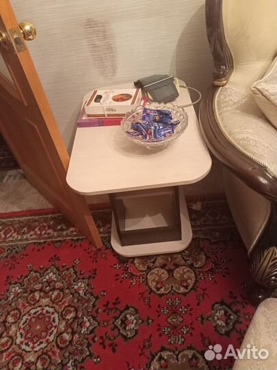 Стол журнальный