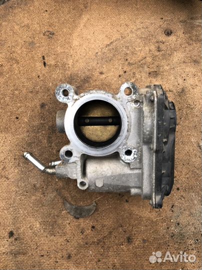 Дроссельная заслонка colt z36