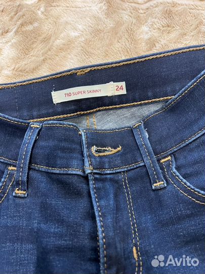 Джинсы женские levis 724 и 710 24 размер