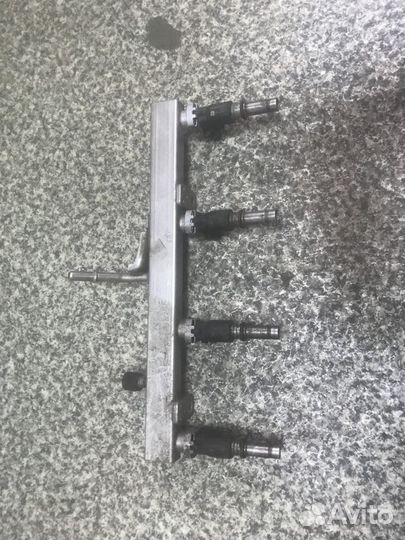 Рейка рампа топливная Шанс Lanos 1.4