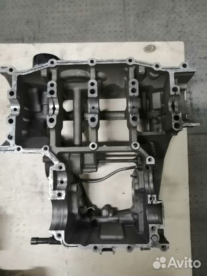 Блок цилиндров на Kawasaki 636 ZX-6 Ninja 2005 06