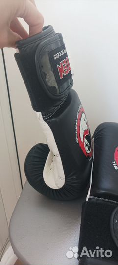 Боксерские перчатки 10 oz