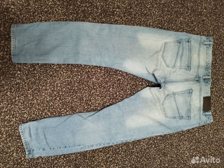 Джинсы