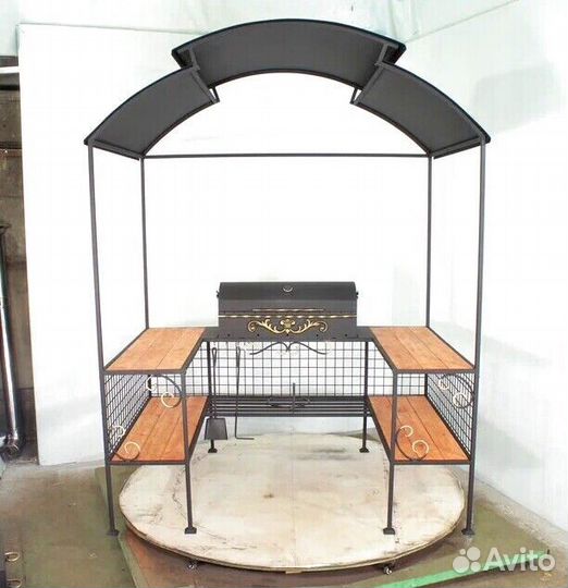 Беседка с мангалом