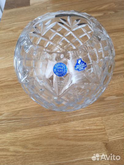 Вазы хрустальные разные