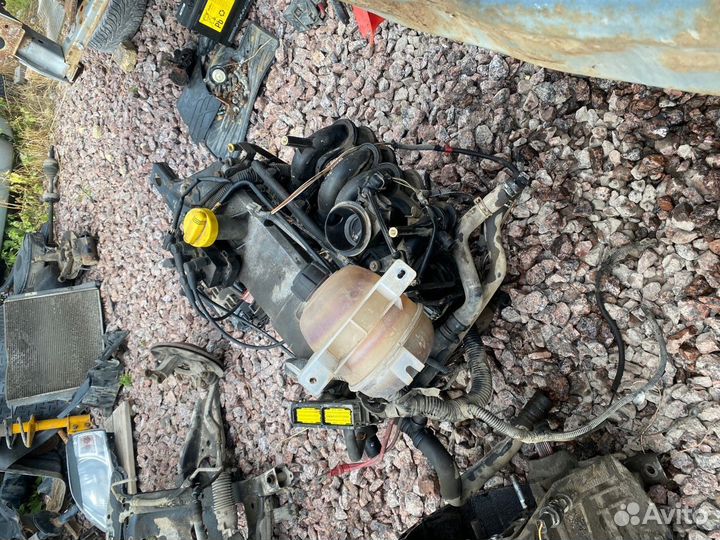 Двигатель рено кангу логан сандеро