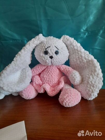 Объёмный вязаный заяц