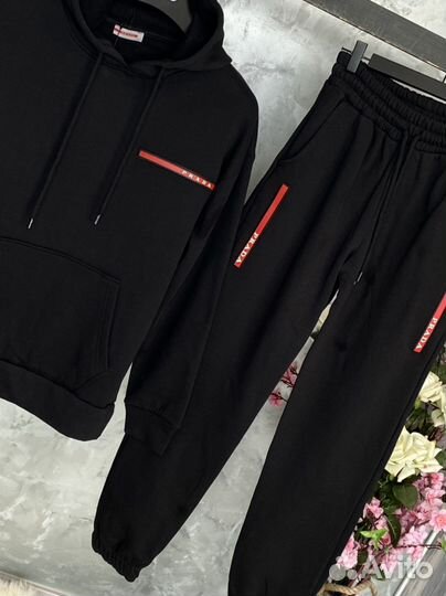 Спортивный костюм женский prada