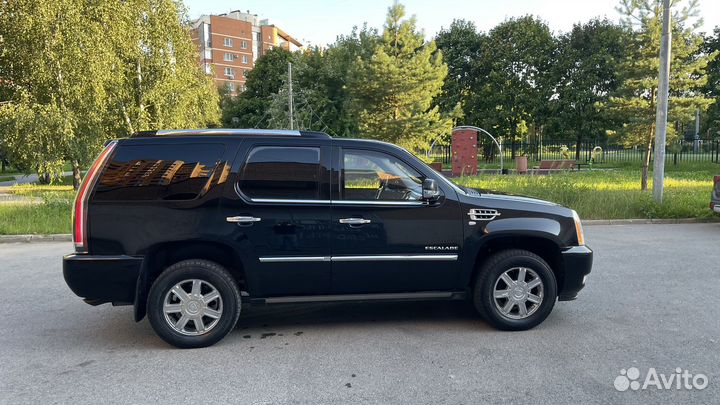 Cadillac Escalade 6.2 AT, 2010, 151 000 км