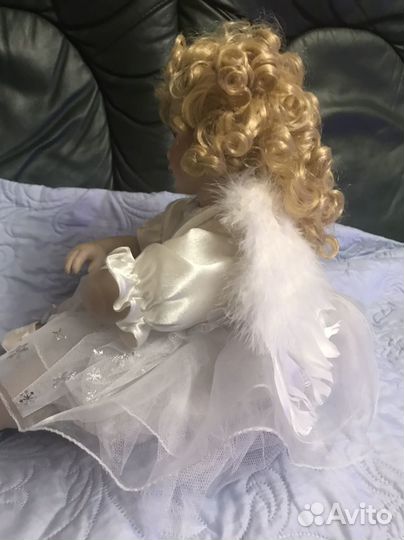 Кукла фарфоровая коллекционная