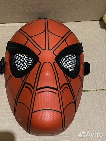 Маска человека паука