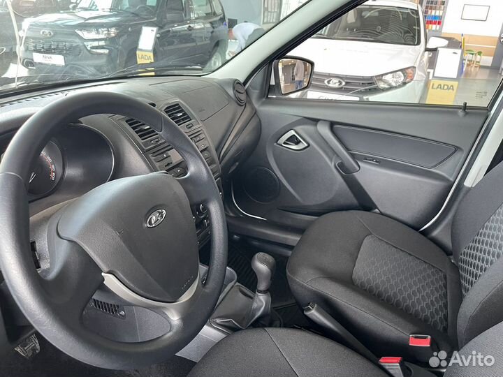 LADA Granta 1.6 МТ, 2023