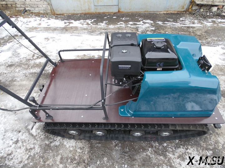 Мотобуксировщик AhtaR LR13 с реверс-вариатором Бур