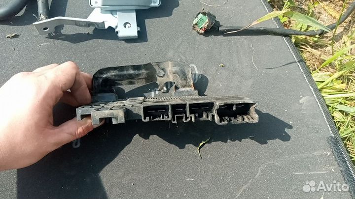 Блок плавких предохранителей Suzuki Grand Vitara 2