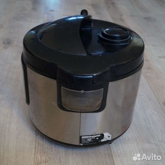 Мультиварка Redmond