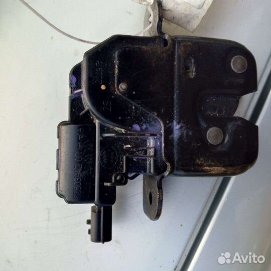 Замок багажника Renault Kaptur 1 с 2016 г