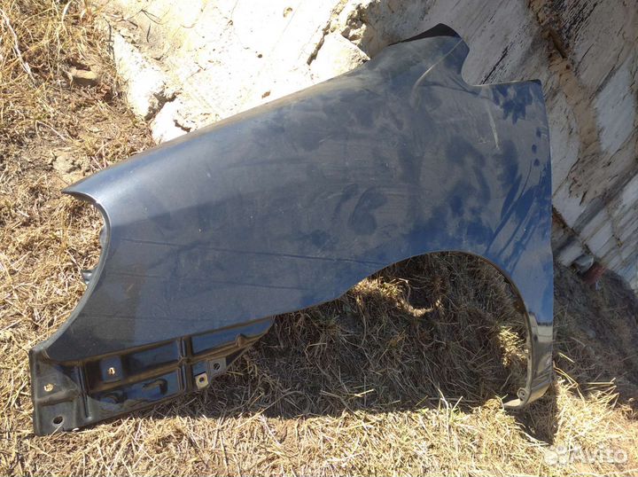 Крыло переднее левое тойота Nadia