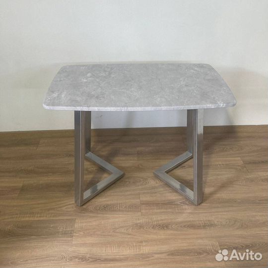 Кухонный стол 'Certain Client'