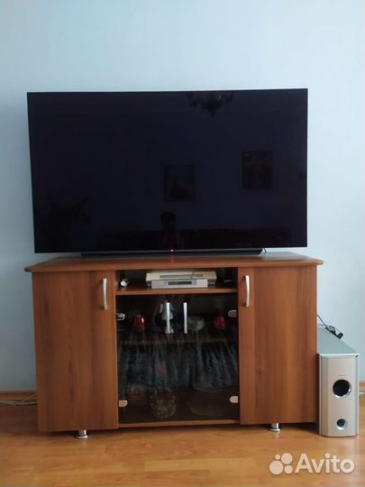 Тумба под телевизор