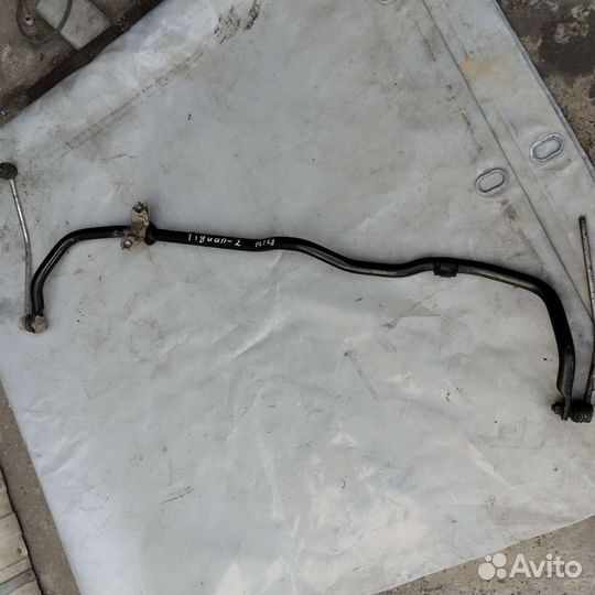 Volkswagen Tiguan 2 стабилизатор подвески передний