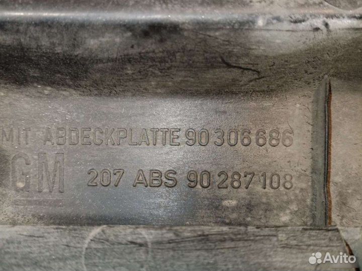 Решетка радиатора Opel Vectra A 1993