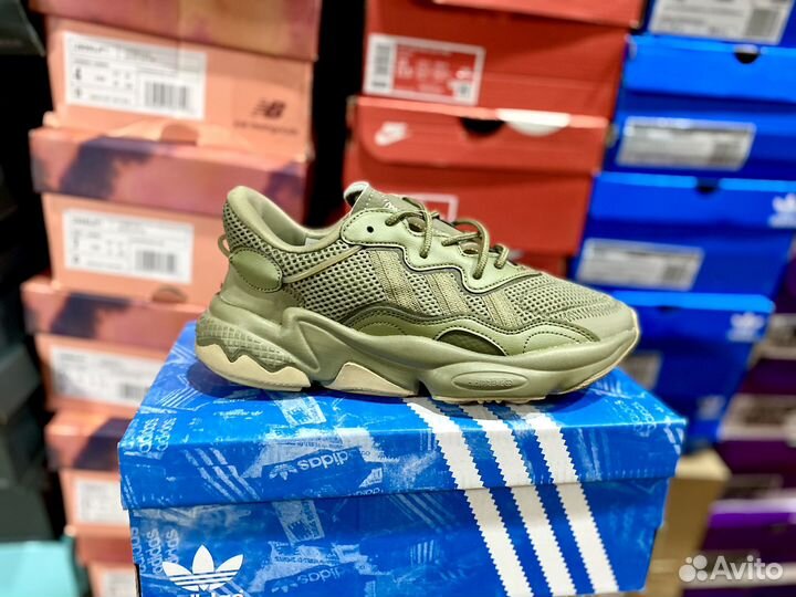 Кроссовки Adidas Ozweego