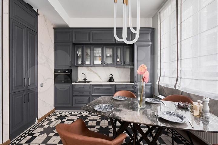 3-к. квартира, 82 м², 9/13 эт.