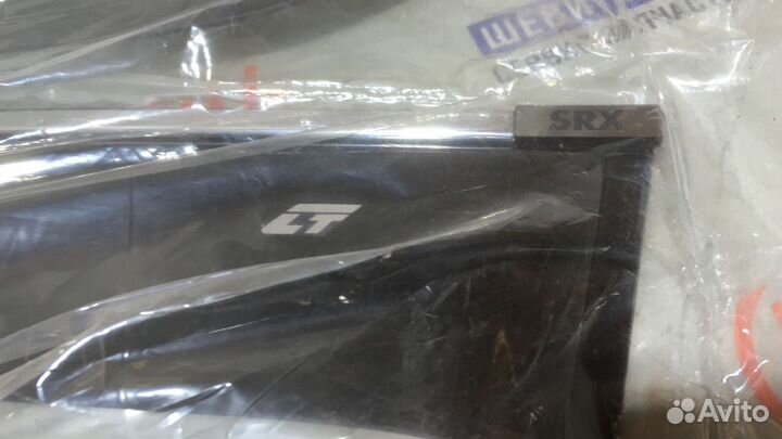 Дефлектора на двери SRX 10-14г. (с хром полосой)