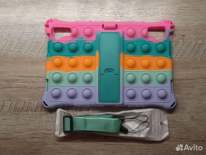 Чехол бампер силиконовый для планшета с ремнем 10