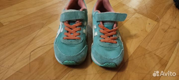 Кроссовки для девочки