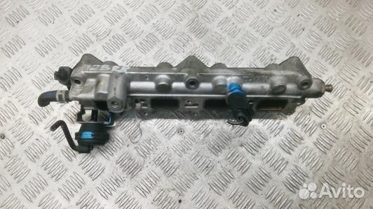 Топливная рампа бензиновая volkswagen touran (1T1