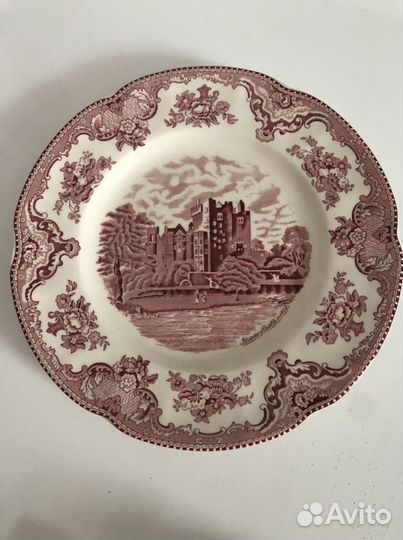 Настенная тарелка