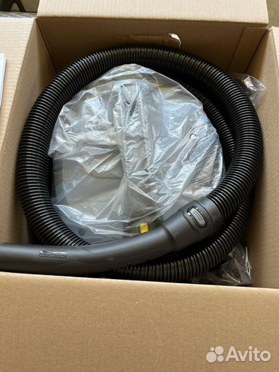 Новый Пылесос Karcher t7/1