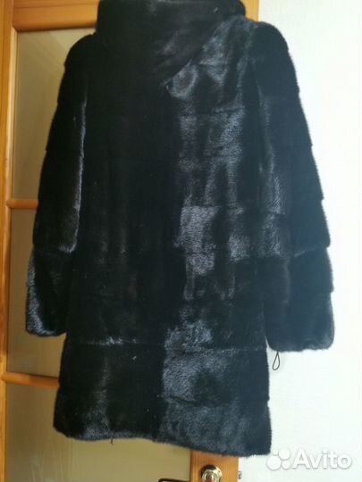 Шуба норковая с капюшоном 42