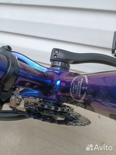 Велосипед на карбоновой раме