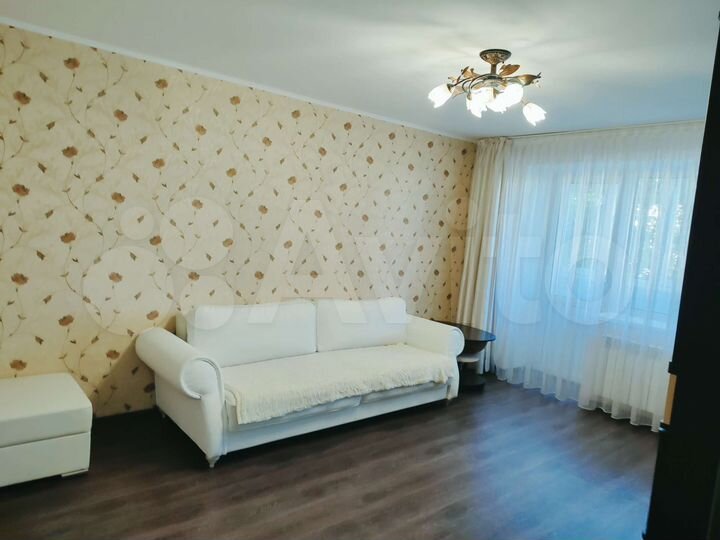 2-к. квартира, 56 м², 2/5 эт.