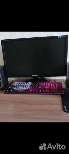 Монитор для компьютера 19 дюймов