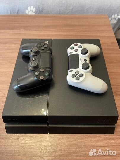 Игровая приставка PS-4