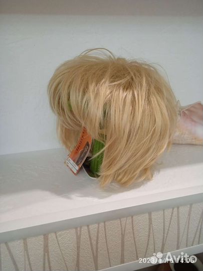Парик блонд