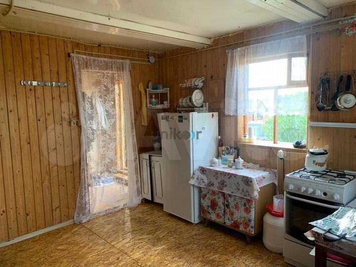 Дом 30 м² на участке 8,4 сот.