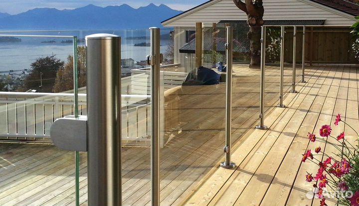 Стеклянные перила для лестниц