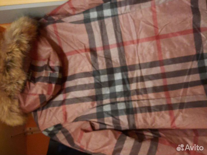 Куртка с натуральным мехом енота