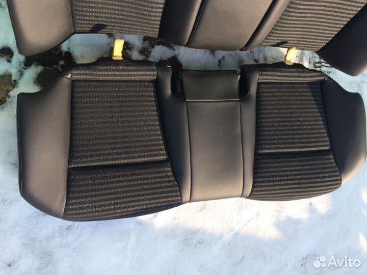 Заднее сиденье заднее Nissan Fuga Y50 VQ25DE 2006