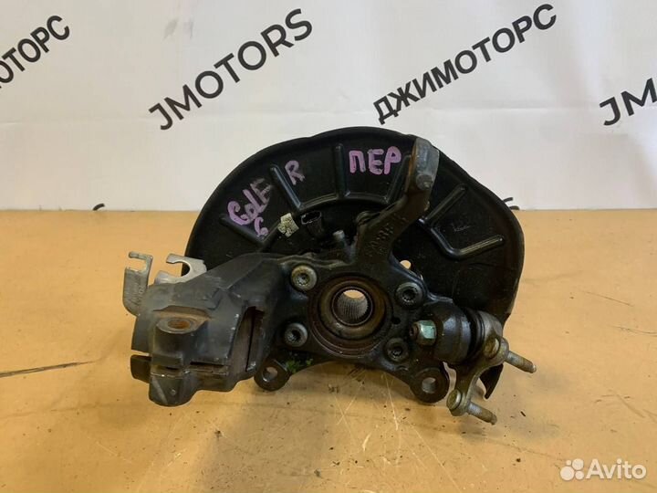 Кулак поворотный правый VW Golf 6