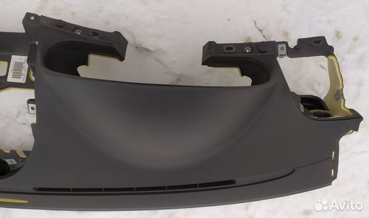 Торпеда стрельнутая Mercedes w211 2004 год