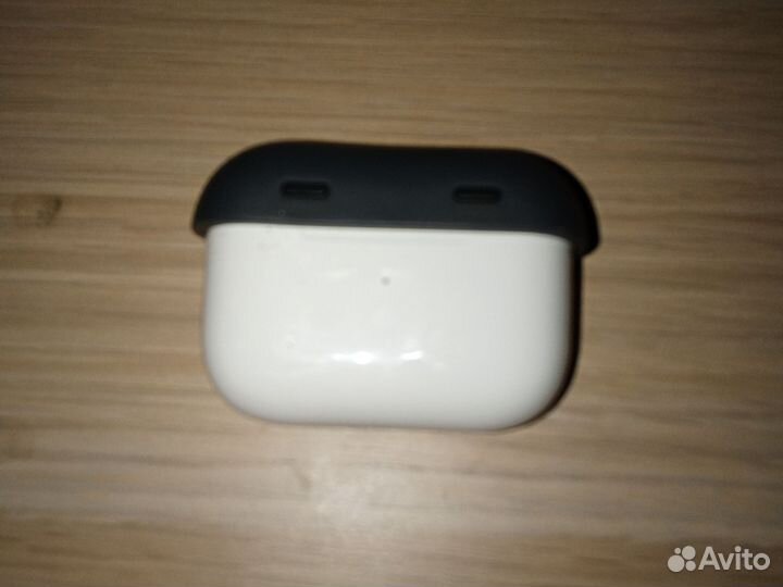 Airpods pro с кейсом и беспроводной зарядкой