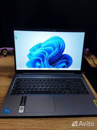 Новый ноутбук Lenovo