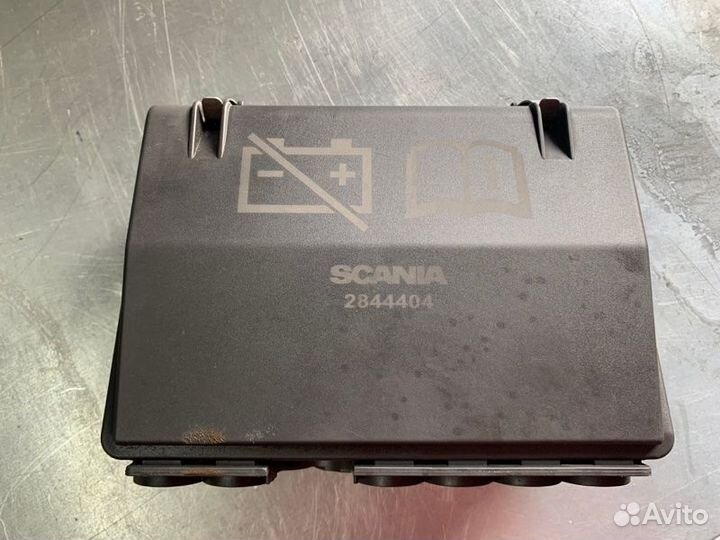 Блок предохранителей Scania P8X400 самосвал DC13