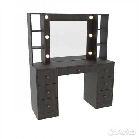 Туалетный столик с подсветкой