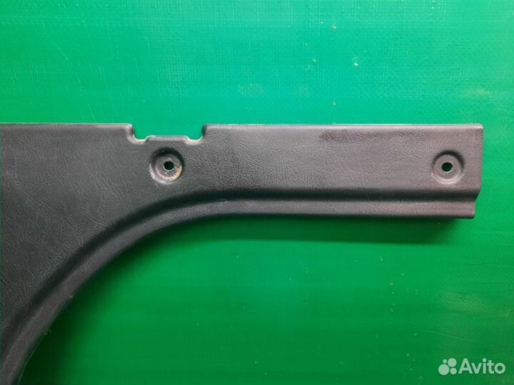 Накладка проема багажника правая Hyundai Elantra